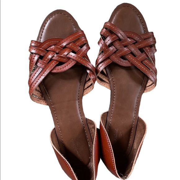 Universal Threads Sandals Size 11 - Picture 1 of 4